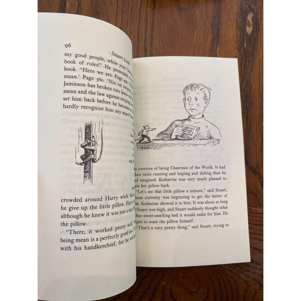 E.B. White 3 Novels In 1 - Charlotte's Web , Stuart Little - Picture 7 of 9